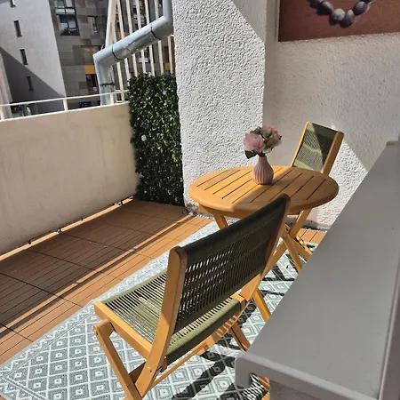 2-room Apartment, & Quiet 公寓 格丁尼亚