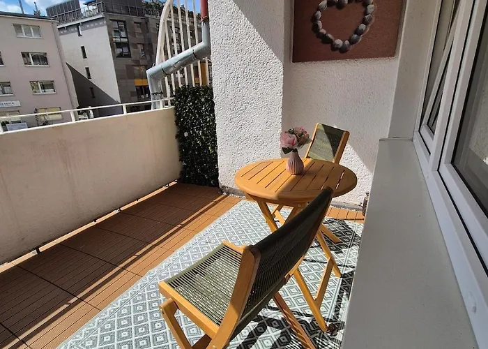 2-room Apartment, & Quiet * Gdyně