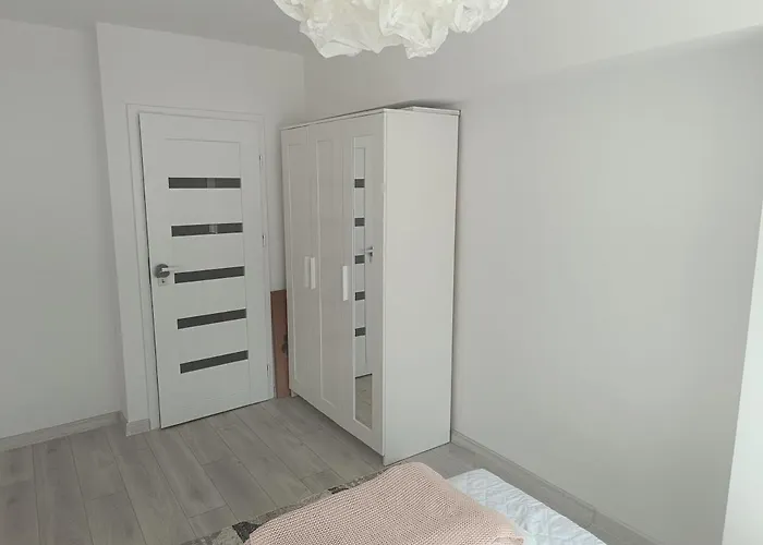 2-room Apartment, & Quiet * Gdyně
